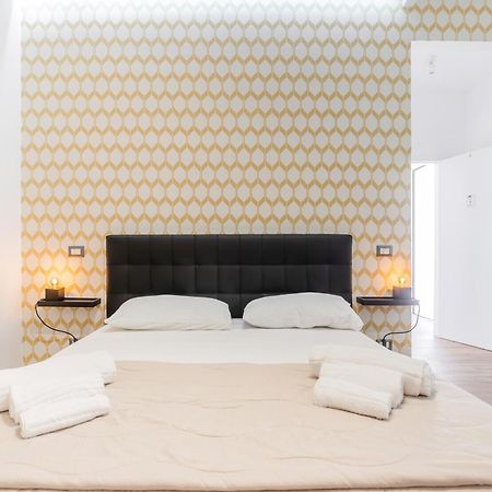 Pietramare Luxury Suites Бари Екстериор снимка