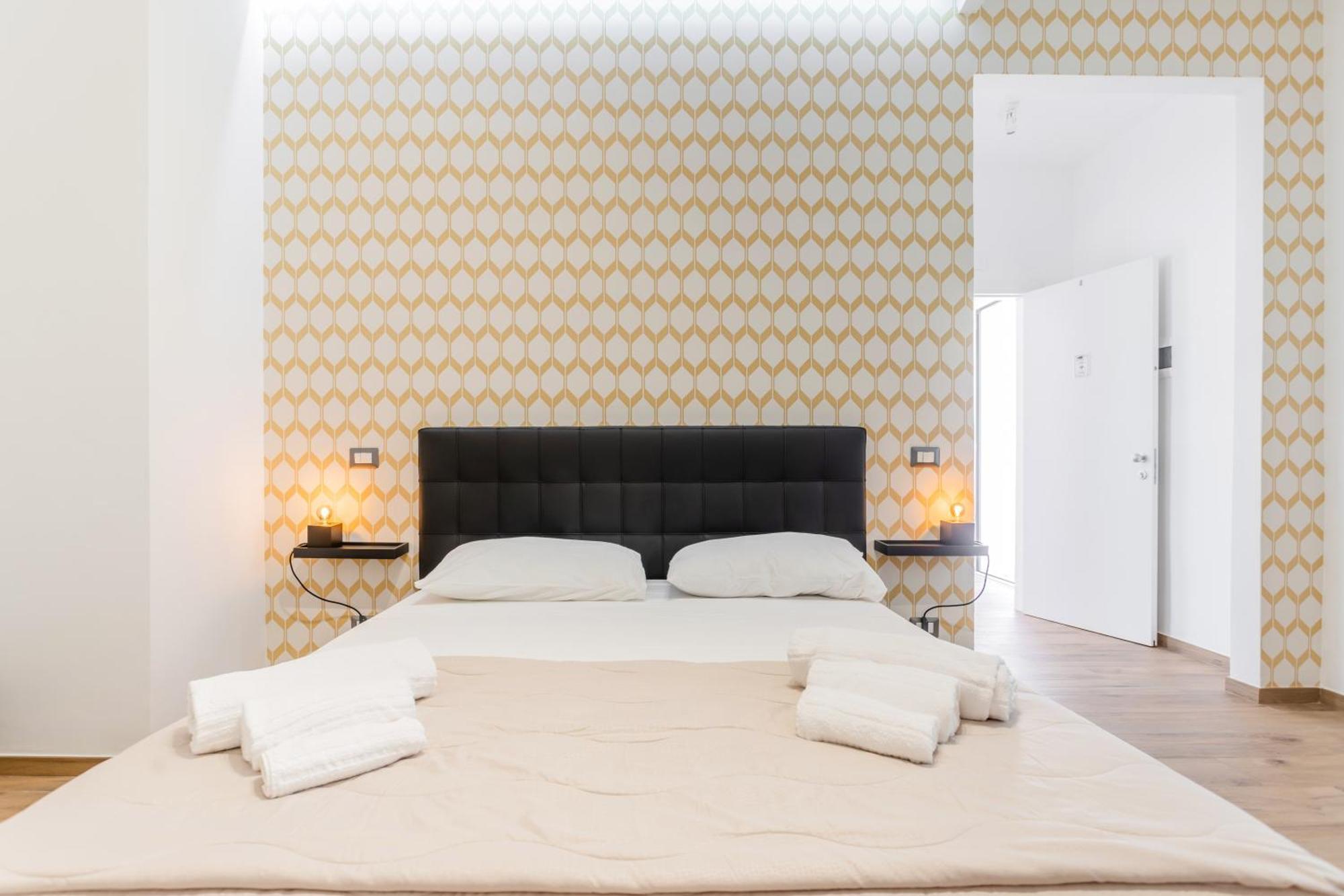 Pietramare Luxury Suites Бари Екстериор снимка