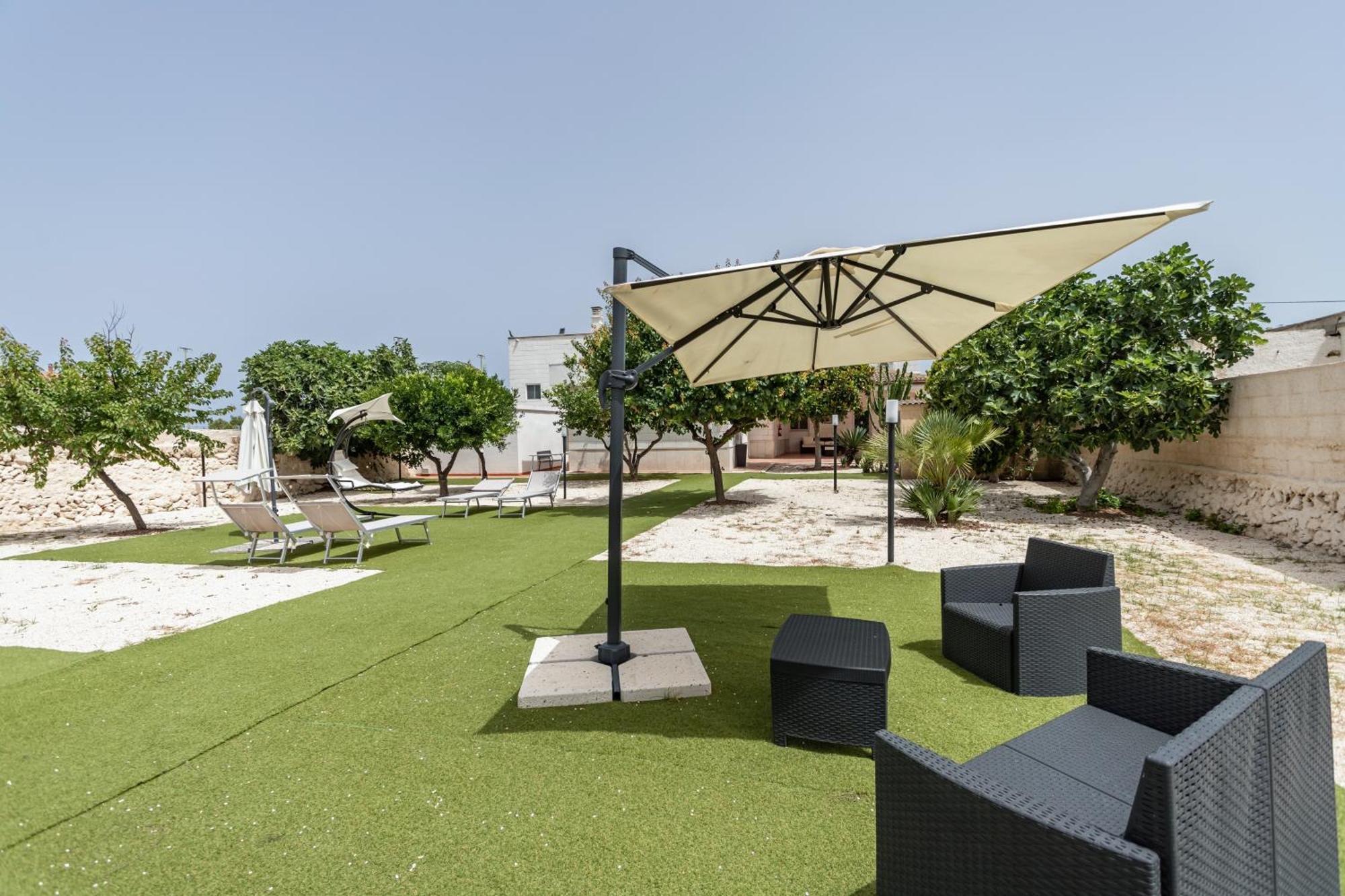 Pietramare Luxury Suites Бари Екстериор снимка